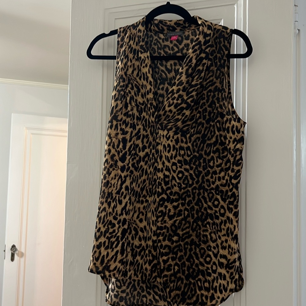 Leopard print Vince Camuto blouse
